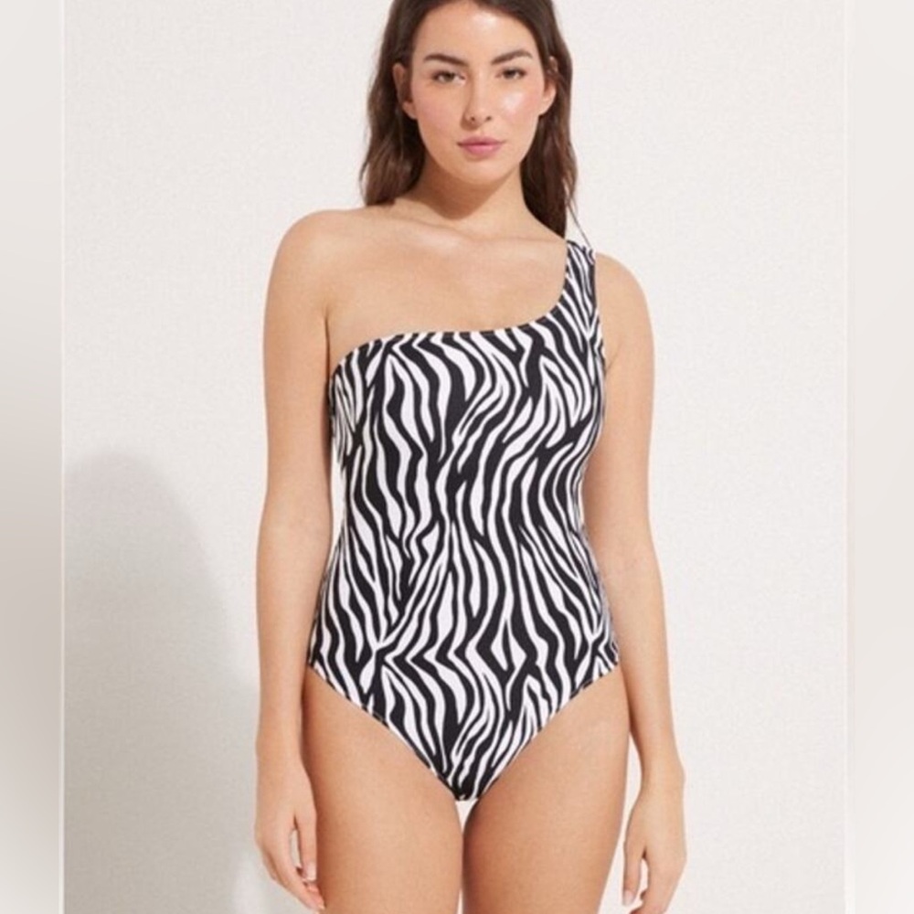Kate Spade Black and White Zebra One-Shoulder Swimsuit One Piece Beach Animal M
